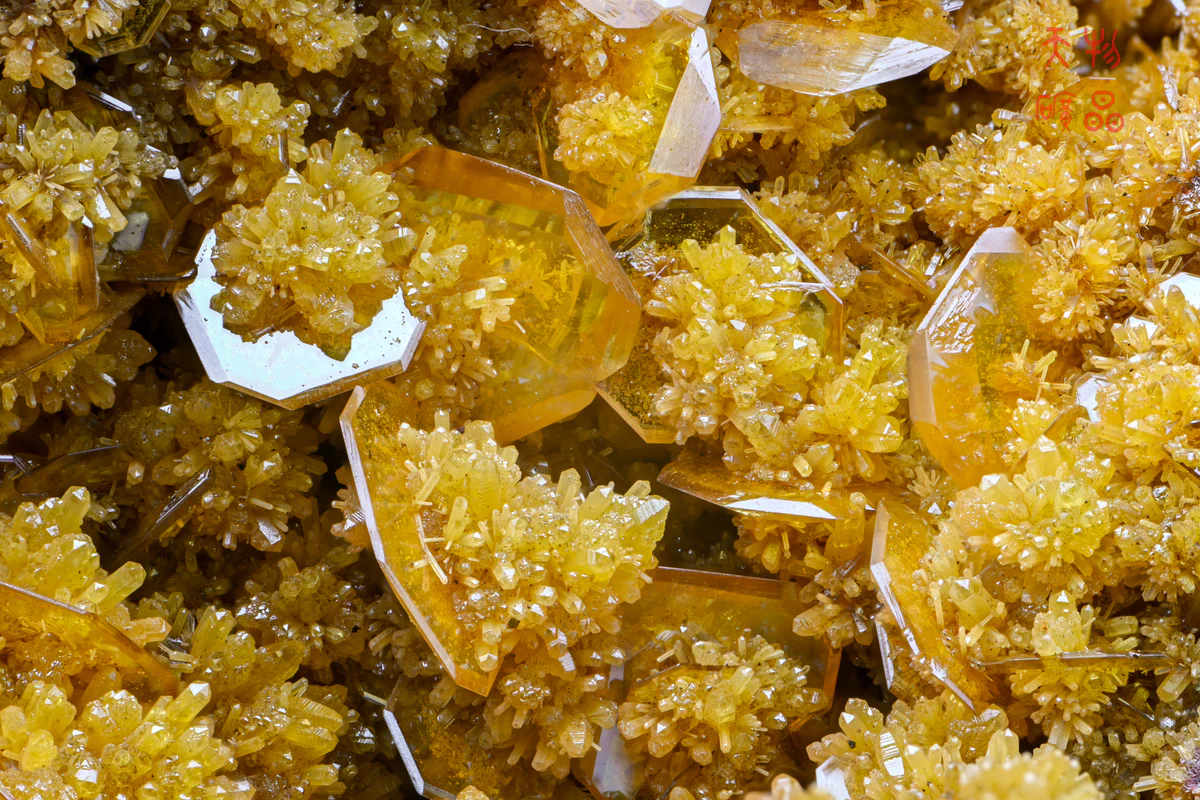 Wulfenite, Mimetite