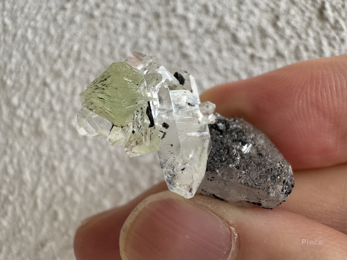 Prehnite, Quartz