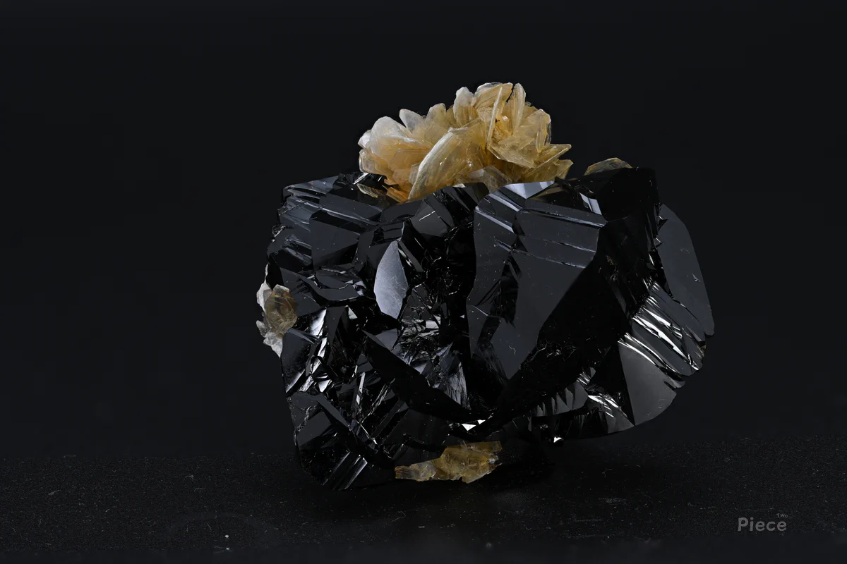 Cassiterite, Mica Group