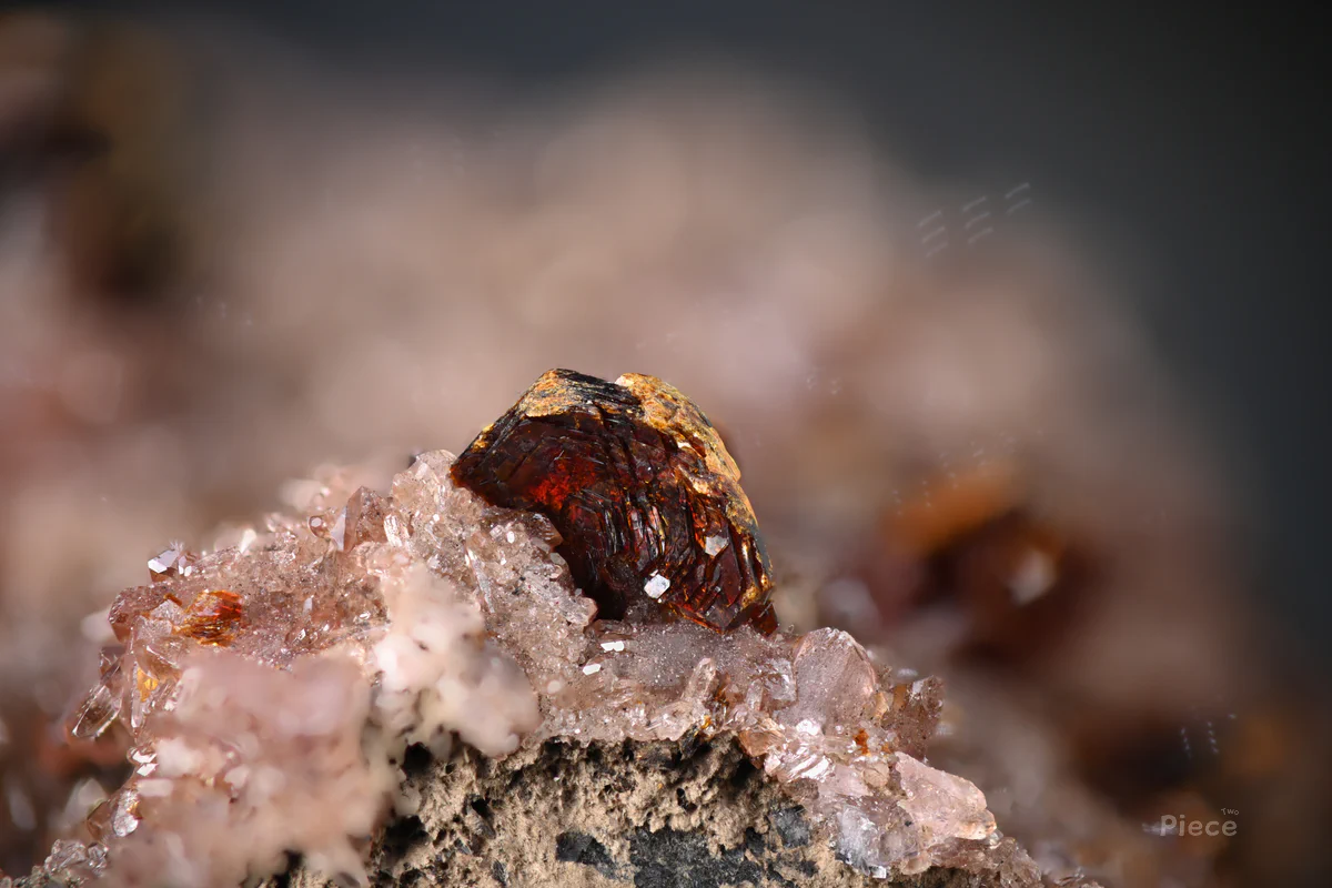Shigaite, Rhodochrosite