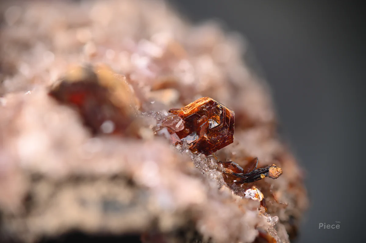 Shigaite, Rhodochrosite
