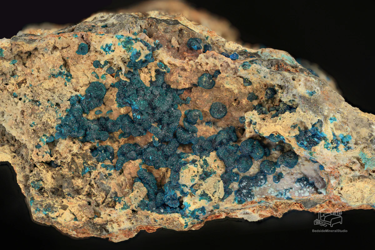 Veszelyite, Hemimorphite, Theisite