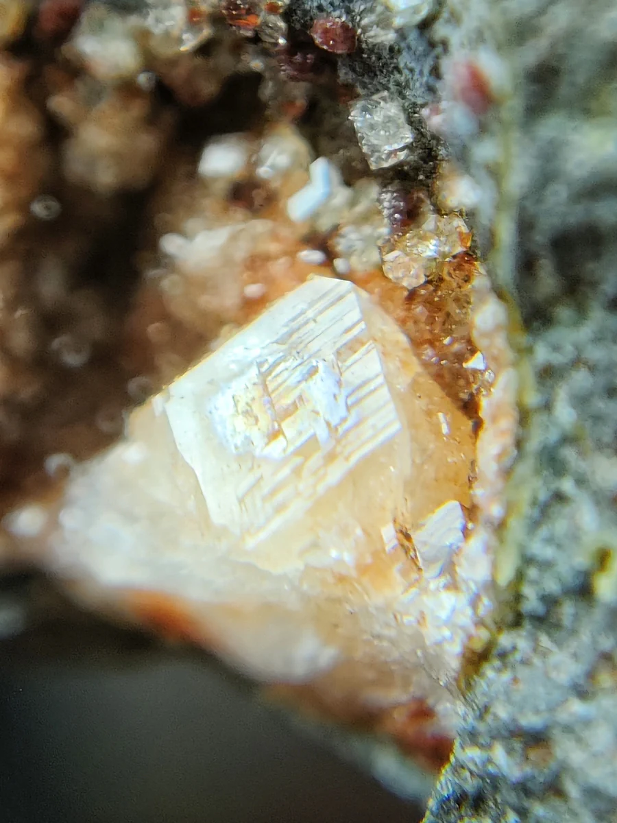 Phillipsite-Ca