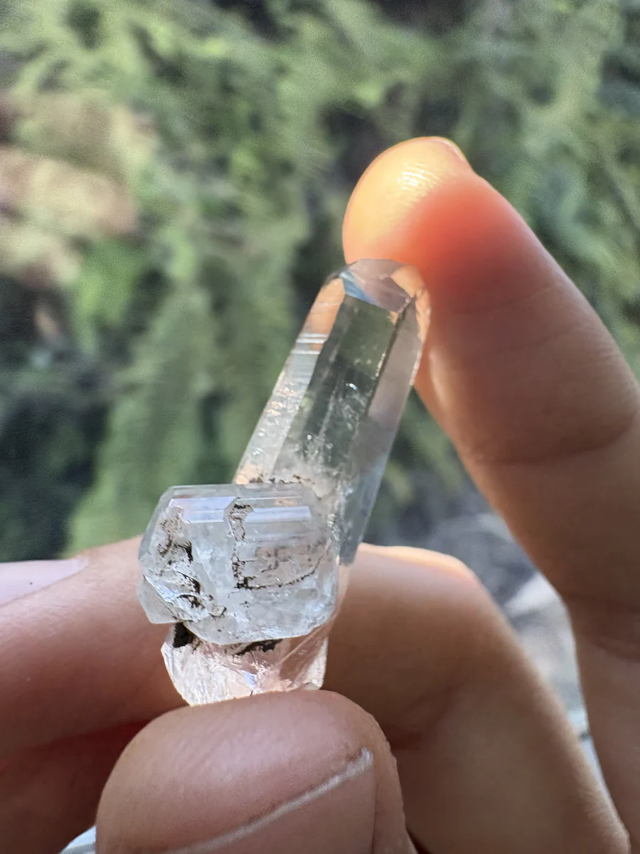 Phenakite, Quartz