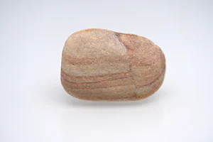 约旦 Wadi Ghuweir 的鹅卵石