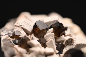 Quartz, Spessartine, Feldspar Group