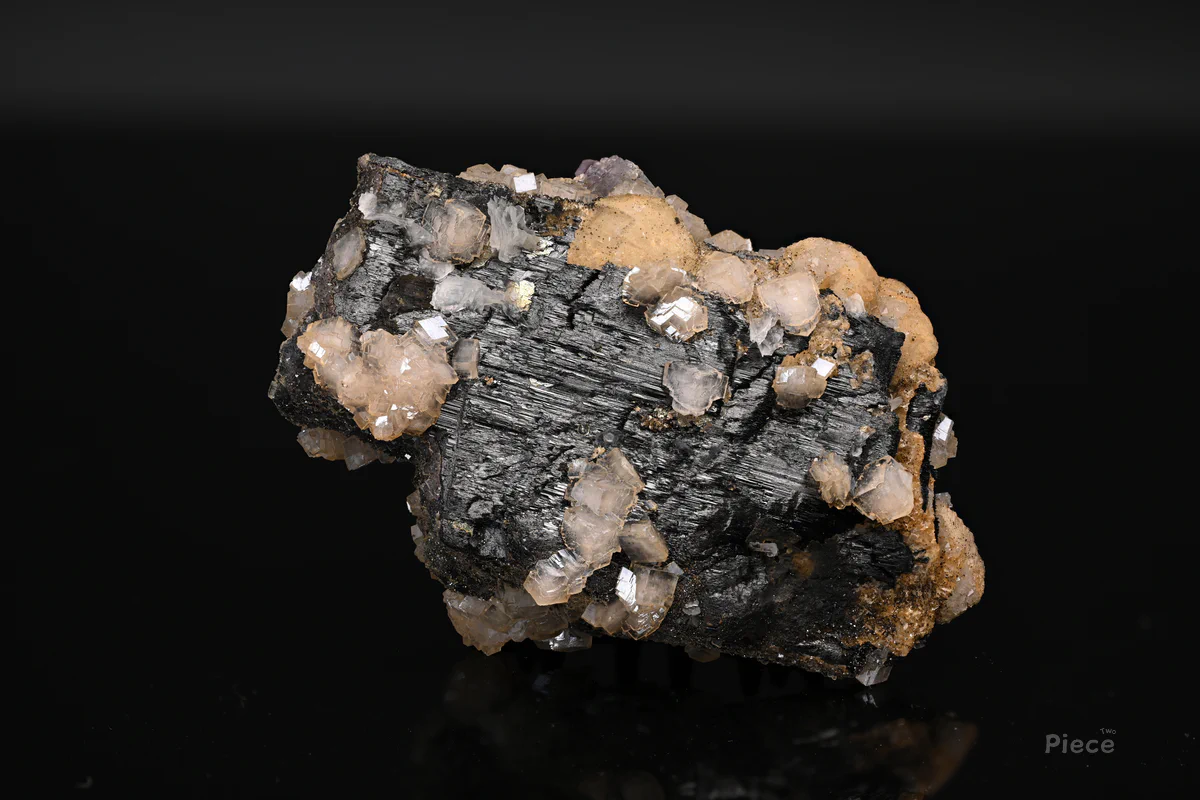 Dolomite, Wolframite