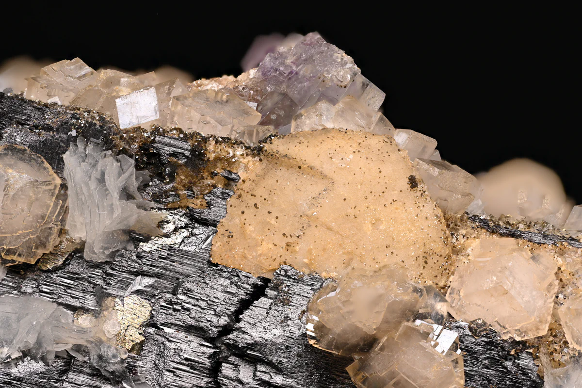 Dolomite, Wolframite