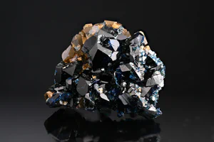 Lazulite, Siderite