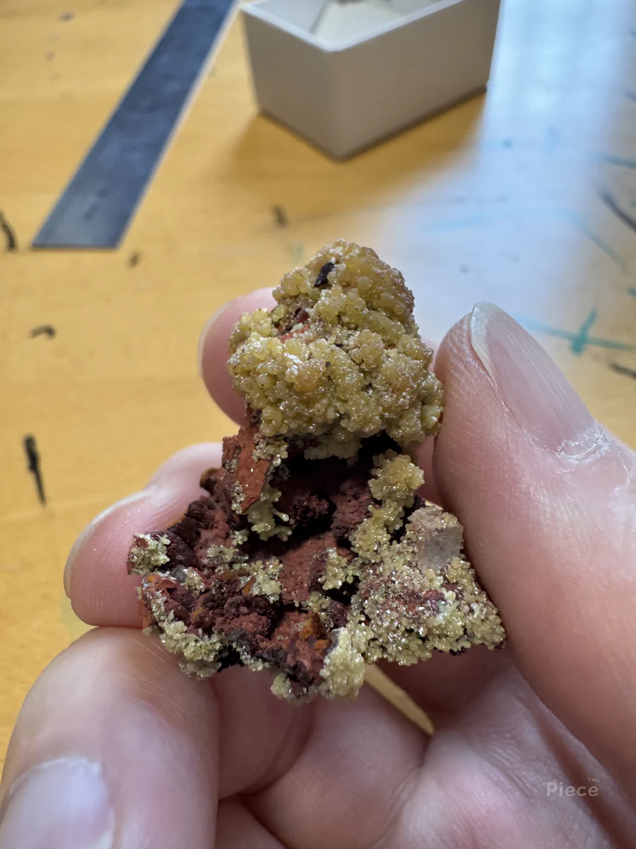 Mimetite, Calcite