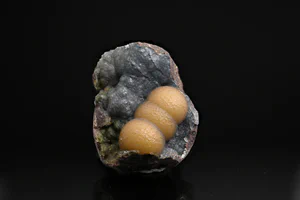 Chalcedony, Siderite