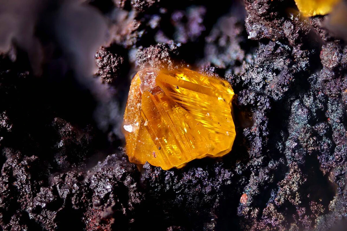 Wulfenite