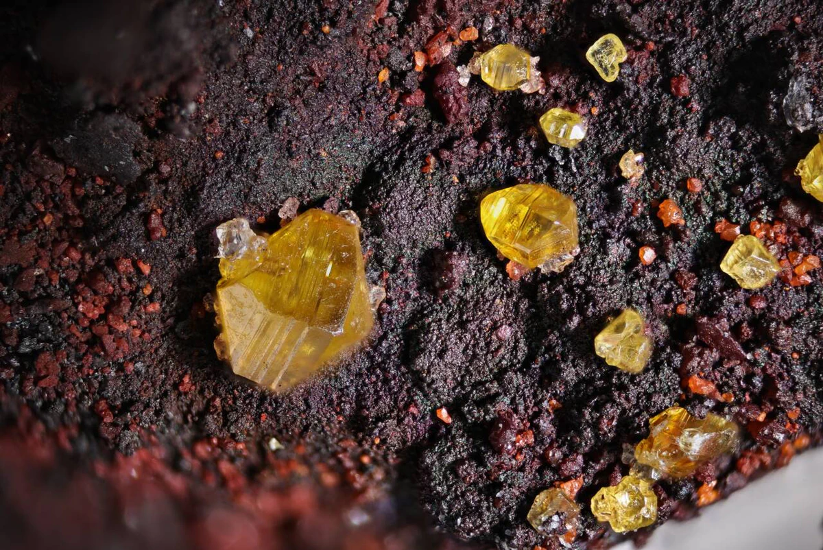 Wulfenite