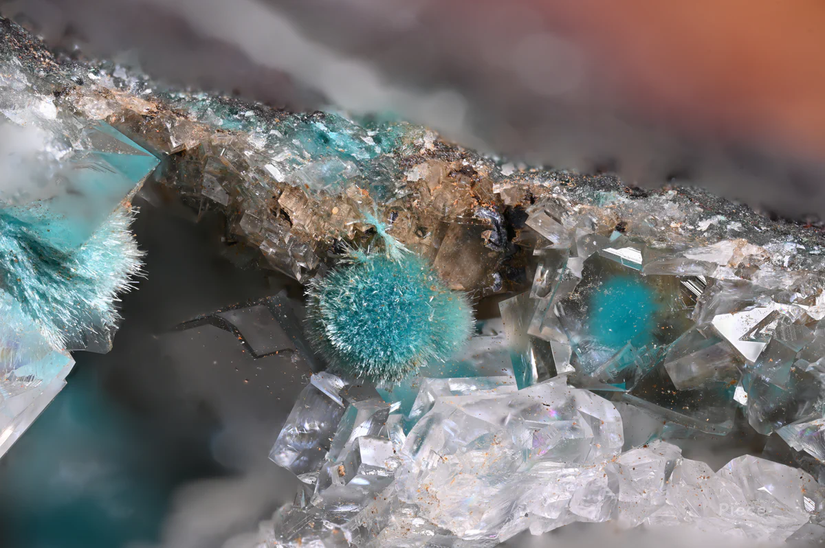 Rosasite, Calcite